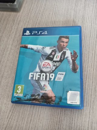 FIFA 19 PS4 (PlayStation 4)
