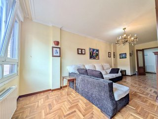 Piso en alquiler en Laviada en Gijón