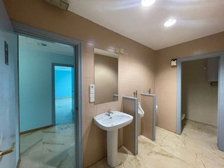 Local comercial en alquiler en Paseo Sagasta en Zaragoza