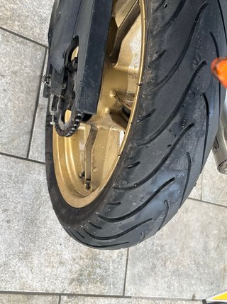Yamaha TZR 50 Negra y Dorada