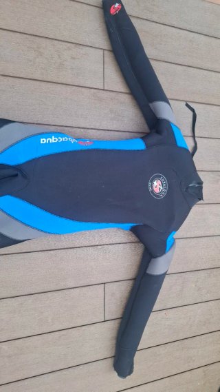 Traje de neopreno buceo talla 4