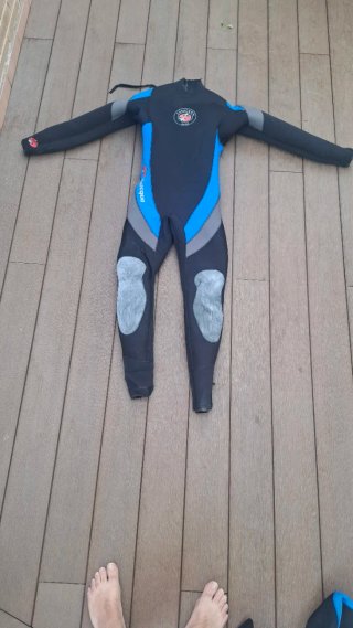 Traje de neopreno buceo talla 4