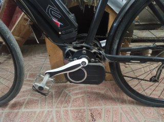 Bicicleta eléctrica BH XENION 700