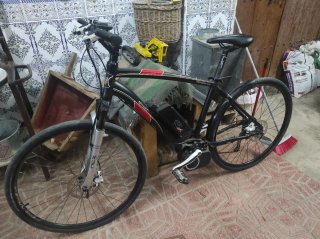 Bicicleta eléctrica BH XENION 700