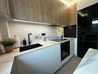 Piso en venta en As Lagoas en Ourense