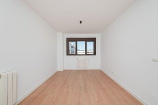 Piso en venta en Ensanche de Vallecas - Valdecarros en Madrid