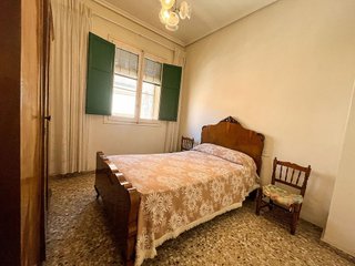 Piso en venta en Avda. de Abril. - 9 de octubre en Sagunto