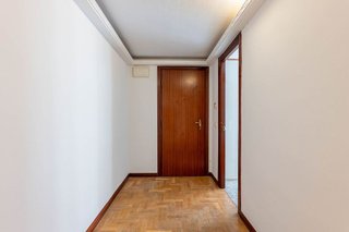 Piso en venta en El Polígono en Gijón