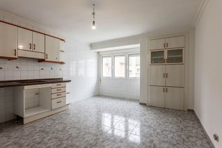 Piso en venta en El Polígono en Gijón