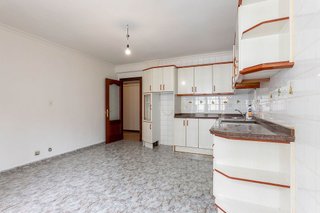 Piso en venta en El Polígono en Gijón