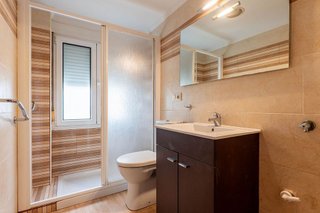 Piso en venta en El Polígono en Gijón