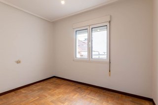 Piso en venta en El Polígono en Gijón