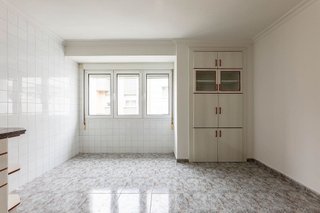 Piso en venta en El Polígono en Gijón