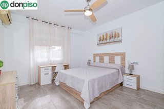 Piso en venta en Cerrillo de Maracena - Periodistas en Granada