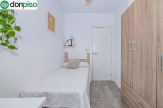 Piso en venta en Cerrillo de Maracena - Periodistas en Granada