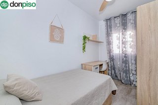 Piso en venta en Cerrillo de Maracena - Periodistas en Granada