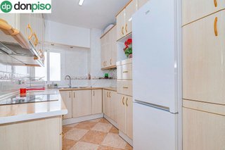 Piso en venta en Cerrillo de Maracena - Periodistas en Granada