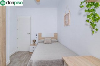 Piso en venta en Cerrillo de Maracena - Periodistas en Granada