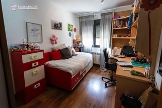 Piso en venta en Hermanos Falcó - Sepulcro Bolera en Albacete
