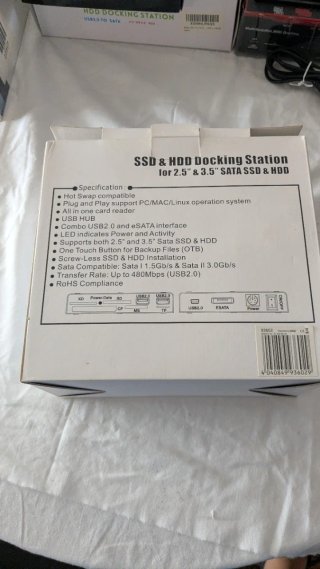 Dock Station SATA HDD 2.5/3.5 con lettore schede