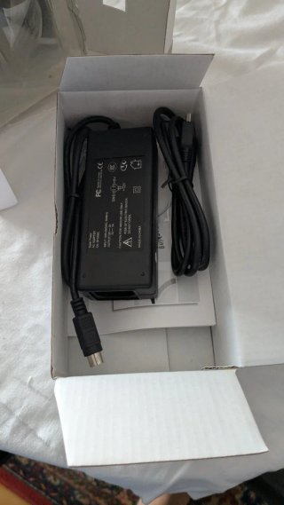 Dock Station SATA HDD 2.5/3.5 con lettore schede