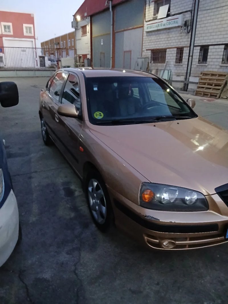 Hyundai Elantra 2005 - foto 1
