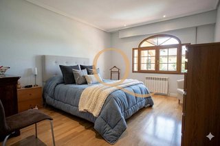 Casa adosada en alquiler en Piovera - Conde Orgaz en Madrid
