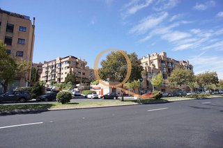 Casa adosada en alquiler en Piovera - Conde Orgaz en Madrid