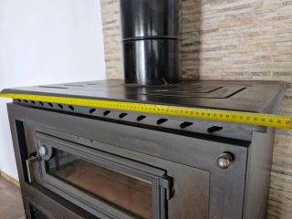 Chimenea de leña metálica con cristal