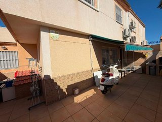 Casa adosada en venta en La Siesta - El Salado - Torreta en Torrevieja