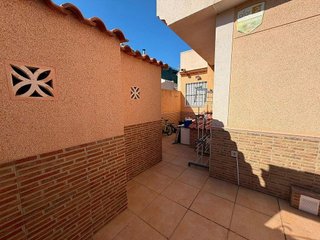 Casa adosada en venta en La Siesta - El Salado - Torreta en Torrevieja