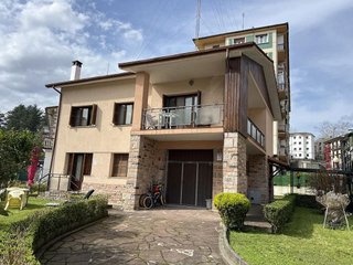 Chalet en venta en Lapice - Larreaundi - Olaberria - Meaka en Irun