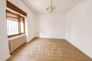 Chalet en venta en Tomelloso