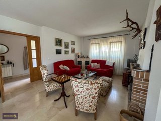 Chalet en venta en Lozoyuela-Navas-Sieteiglesias