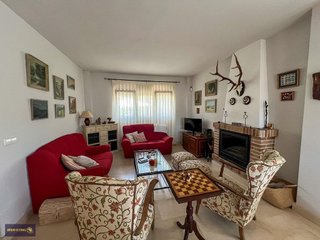 Chalet en venta en Lozoyuela-Navas-Sieteiglesias