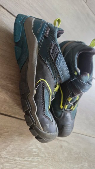 Zapatillas montaña niño poco uso