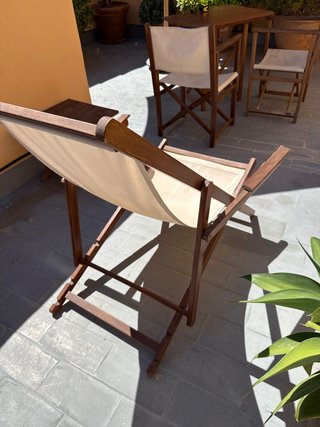 Hamaca de madera y tela para terraza