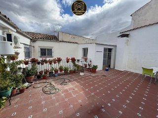 Casa en venta en Ctra. Circunvalación - La Magdalena en Jaén