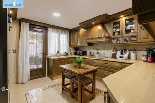 Casa pareada en venta en Ogíjares