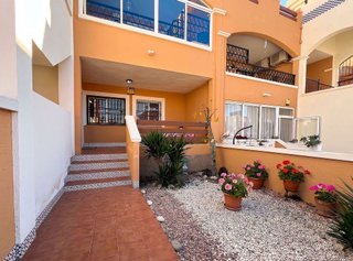 Casa adosada en venta en Altos - La Florida en Orihuela