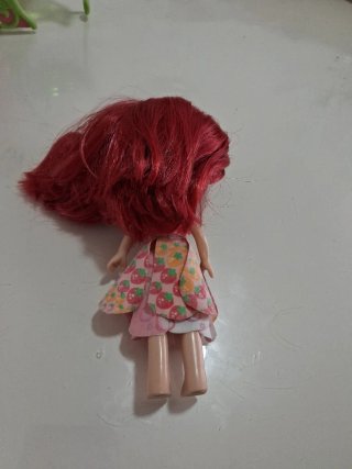Muñeca Tarta de Fresa con Armario