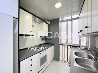 Piso en venta en Artigas - Llefià en Badalona