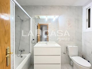 Piso en venta en Artigas - Llefià en Badalona