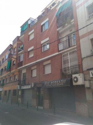 Piso en venta en Fondo en Santa Coloma de Gramanet