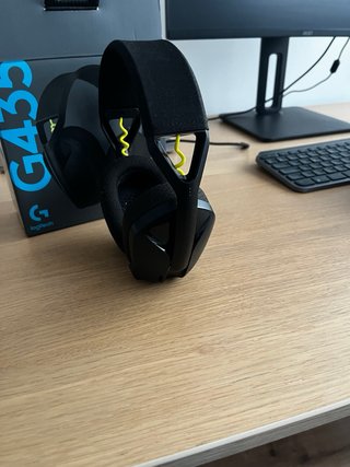 Auriculares Logitech G435 Negros y Amarillos