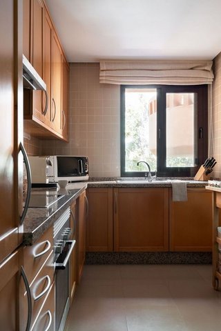 Piso en venta en Los Arqueros-Puerto del Almendro en Benahavís