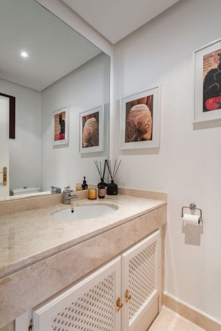 Piso en venta en Los Arqueros-Puerto del Almendro en Benahavís
