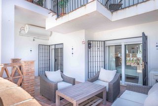 Piso en venta en Los Naranjos - Las Brisas en Marbella