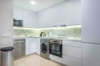 Piso en venta en Los Naranjos - Las Brisas en Marbella