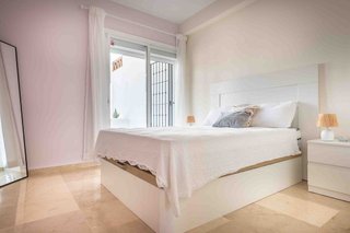 Piso en venta en Los Naranjos - Las Brisas en Marbella
